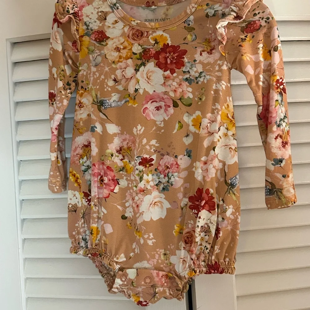 Posh Peanut Floral Bubble Romper Celia - Picture 5 of 6
